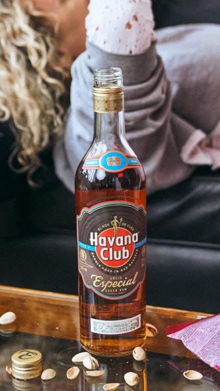 Havana Club Especial Rum Flasche Mood