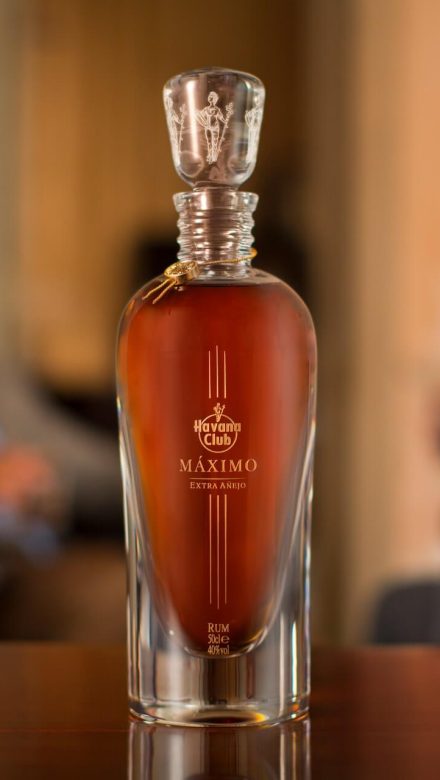 Havana Club Máximo Rumflasche