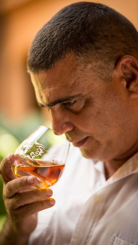 Maestro del Ron Cubano