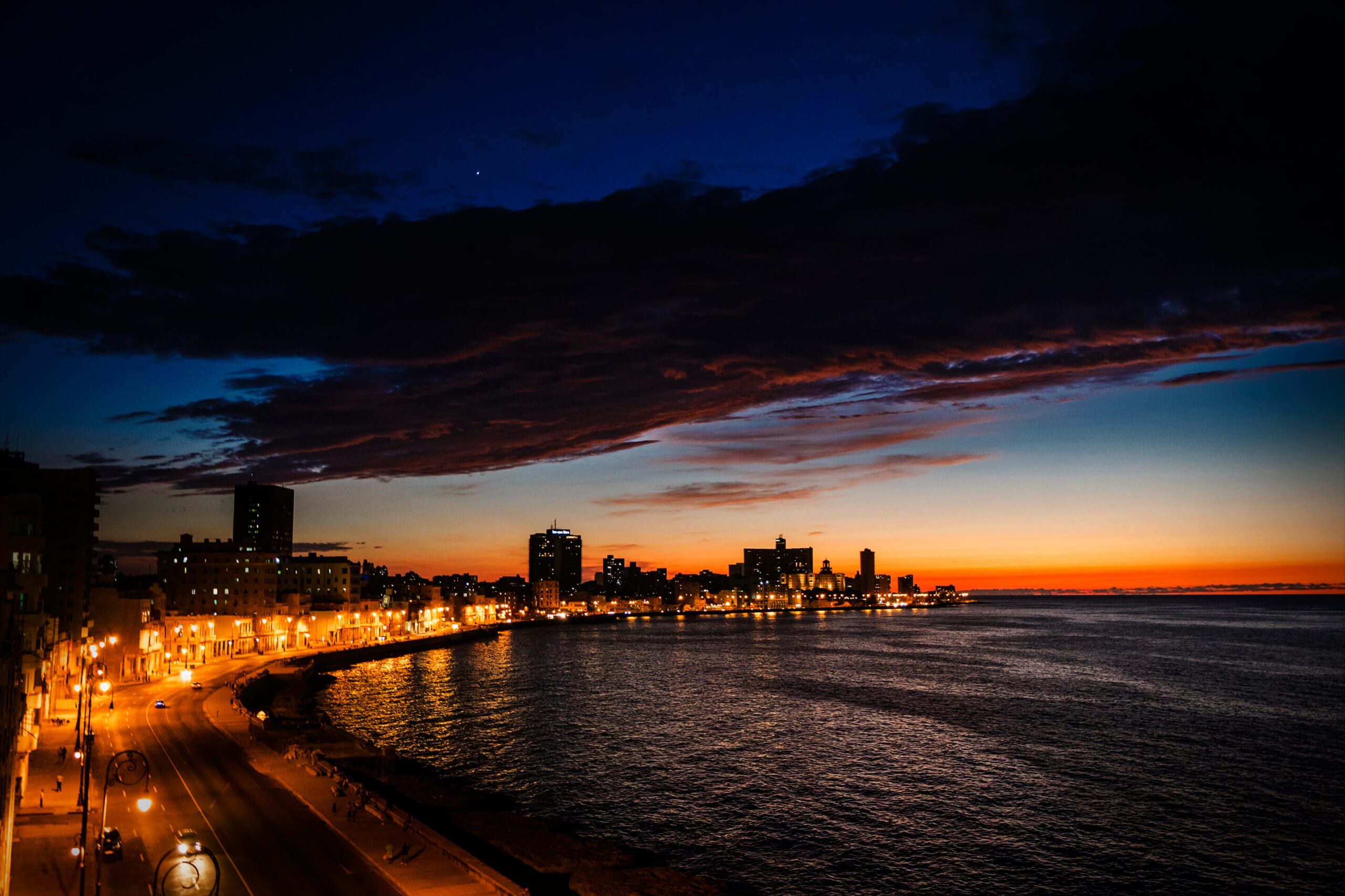 Havana by night Malecon